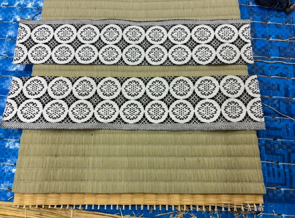 花瓶敷きの作成　紋縁に挑戦